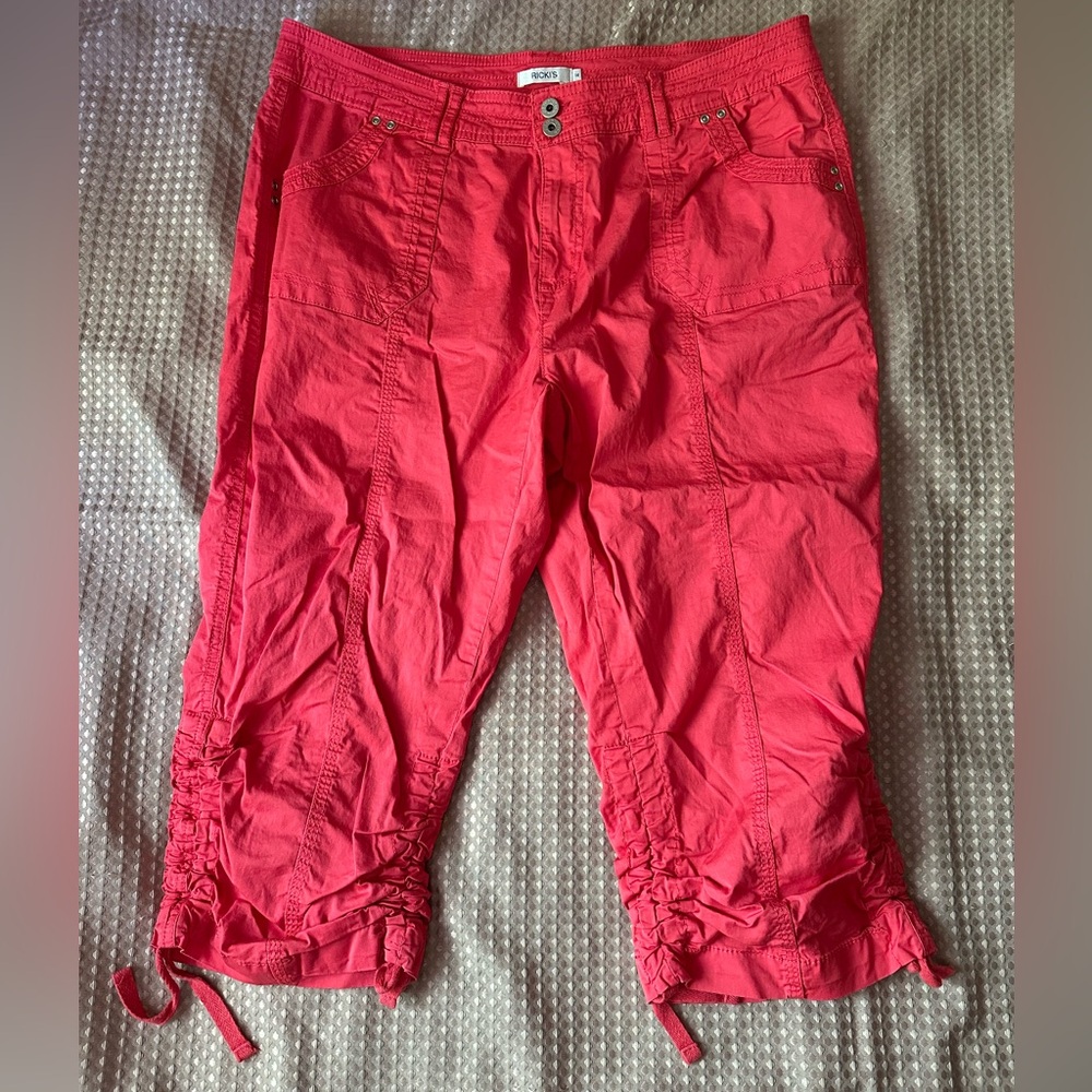 Ricki's Coral Red Ankle Cropped Pants Vibrant Comfortable cotton 14 EUC